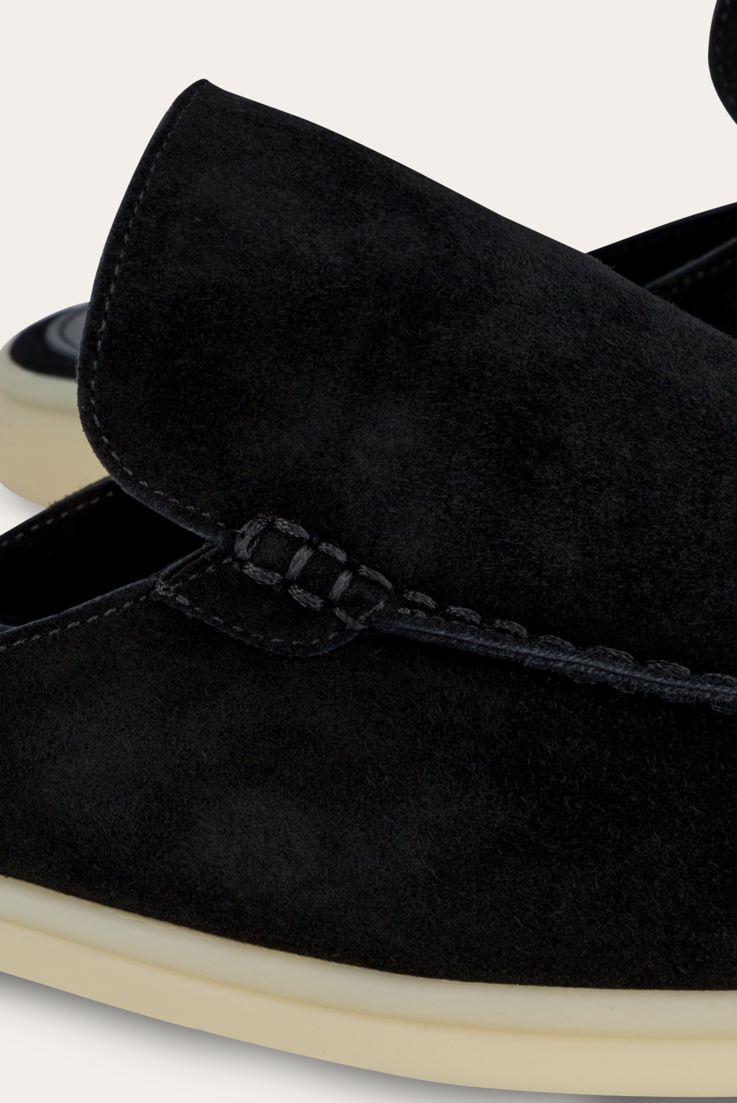 حذاء دوناتي ميويل أسود