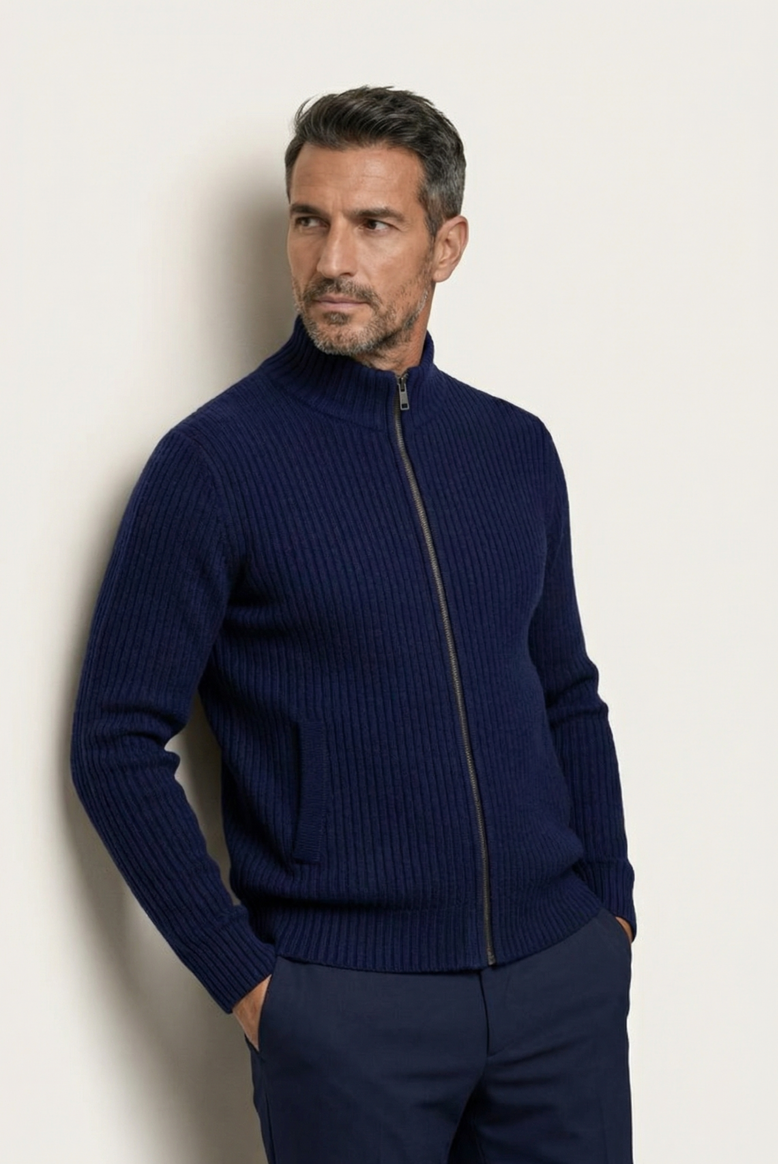 Marineblaue Donati-Strickjacke