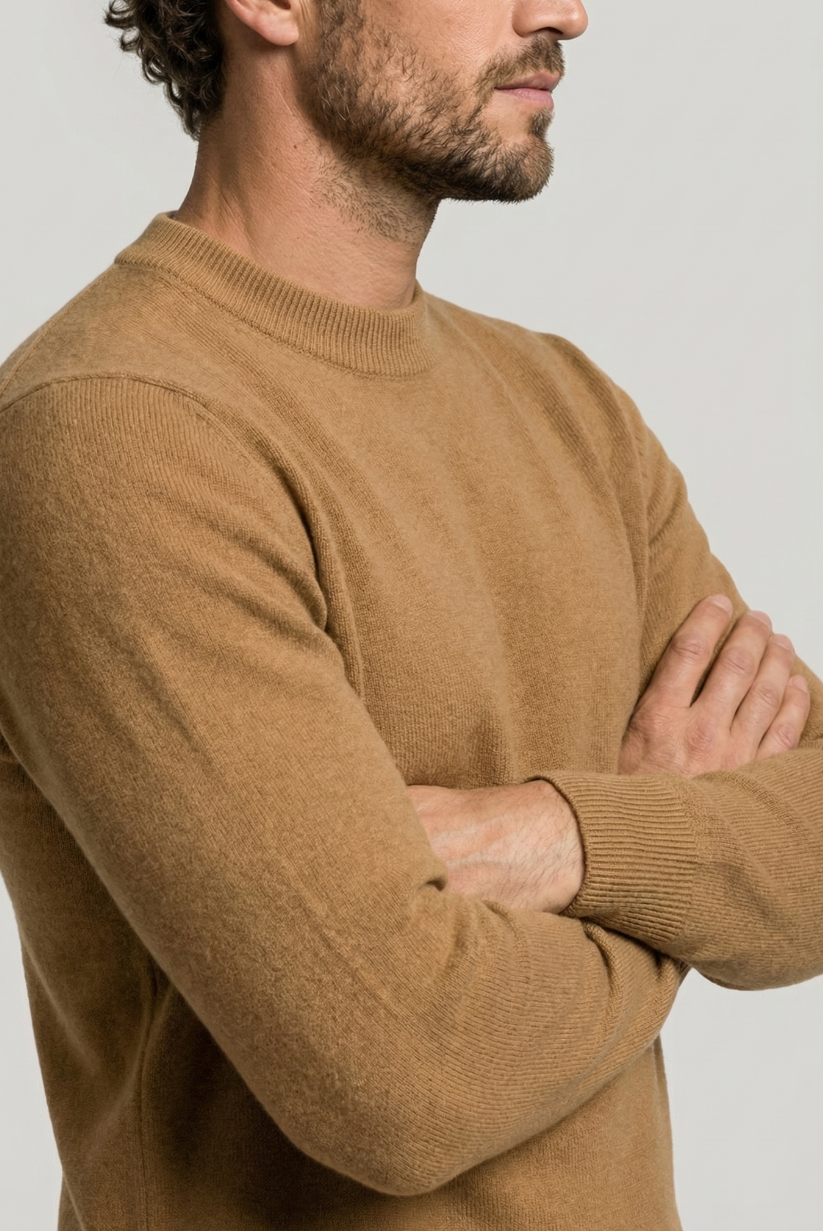Brauner Wollpullover mit Rundhalsausschnitt