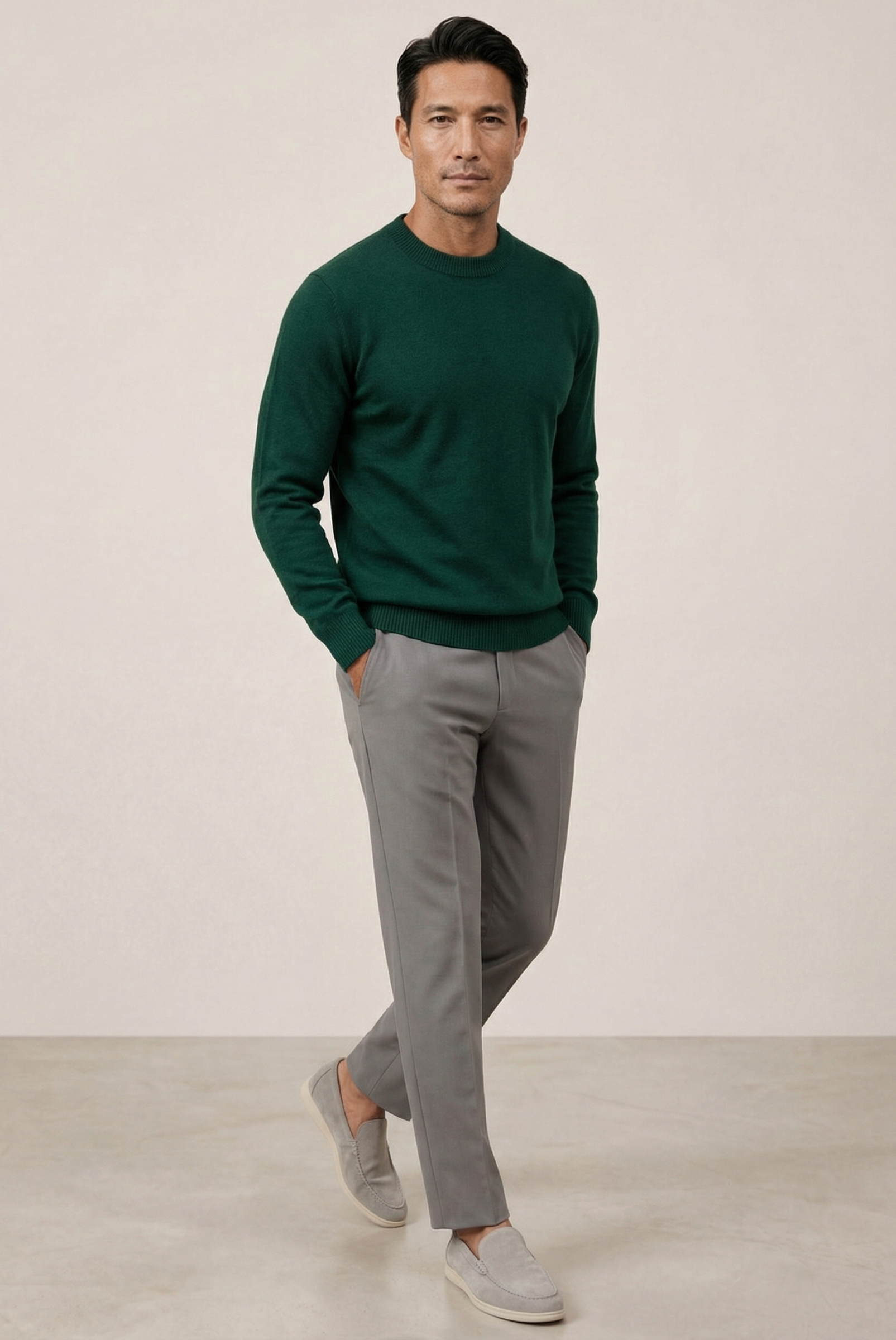 Grüner Wollpullover mit Rundhalsausschnitt