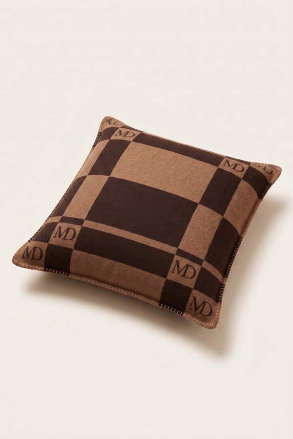 Donati Pillow