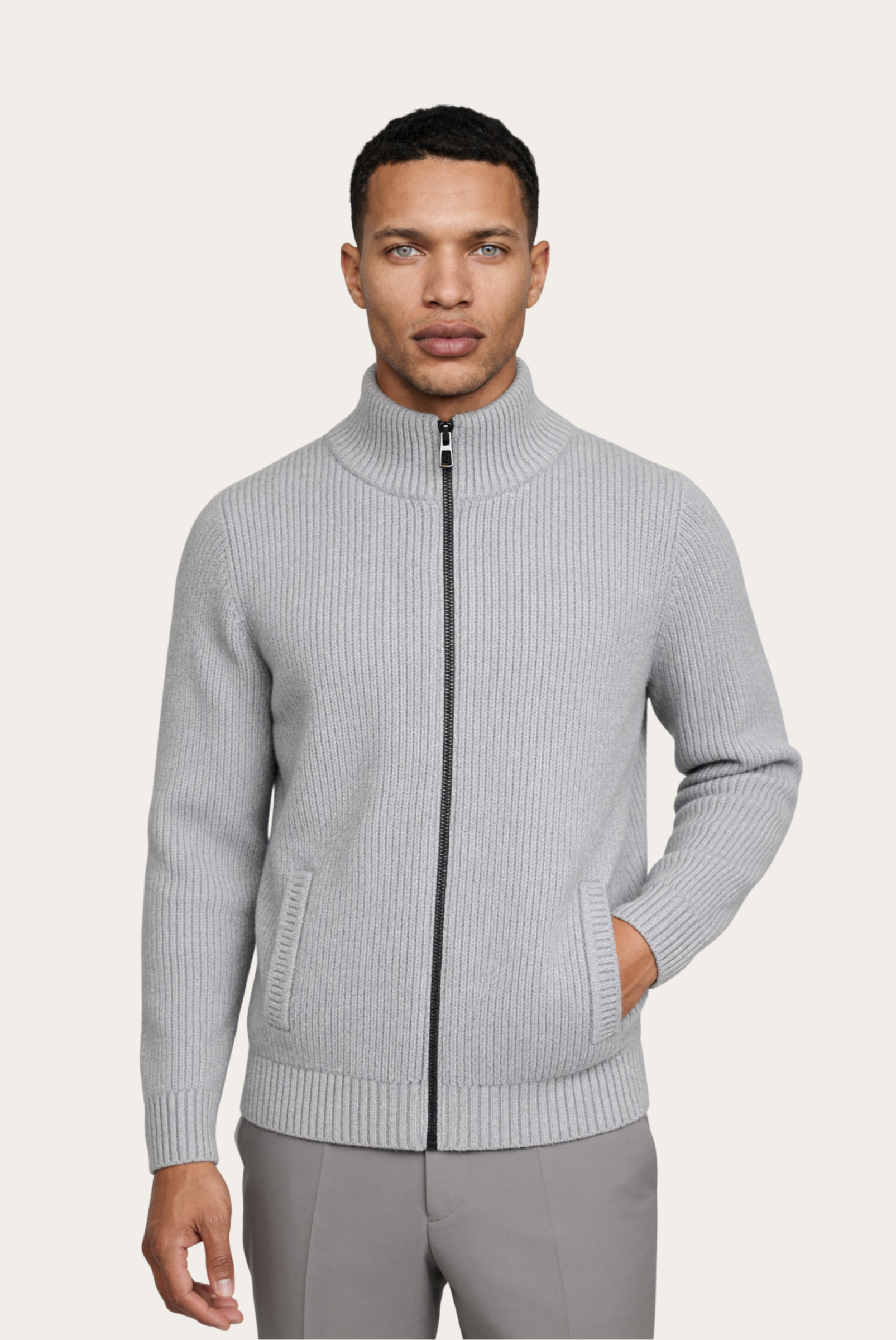 Graue Donati-Strickjacke