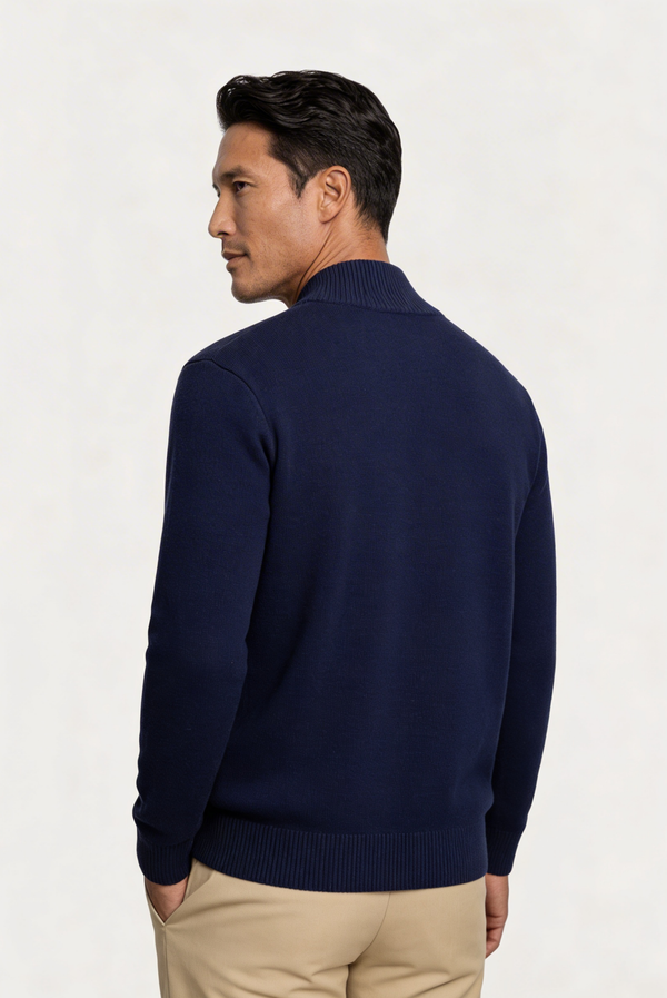 Marineblauer Kaschmirpullover