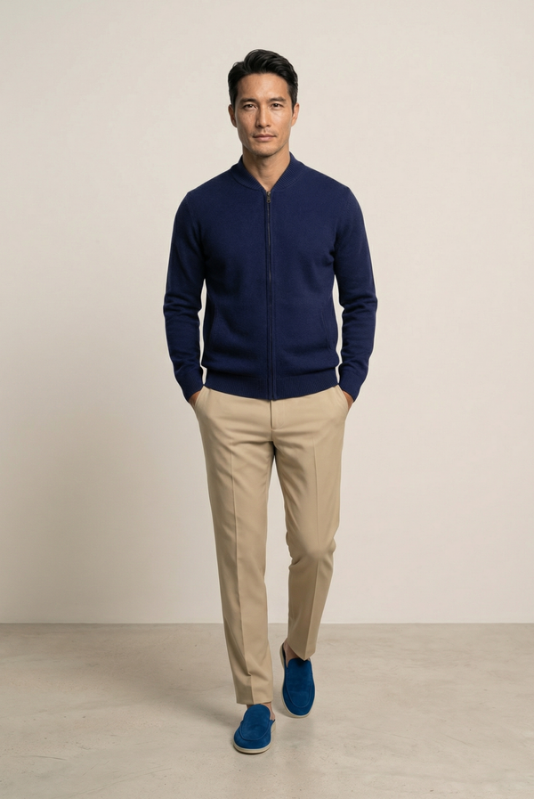 Marineblauer Kaschmirpullover