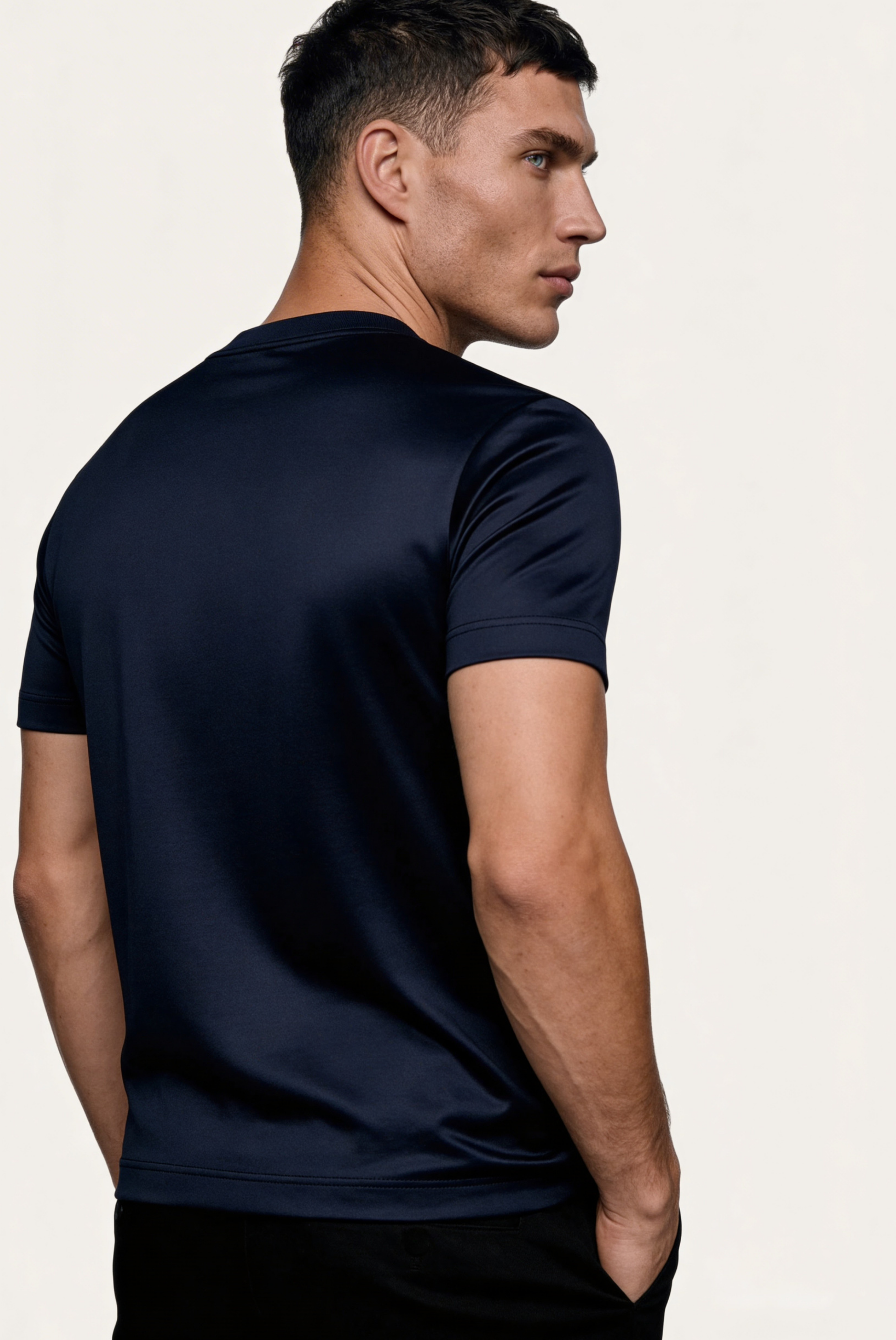 Marineblaues Imperial-T-Shirt