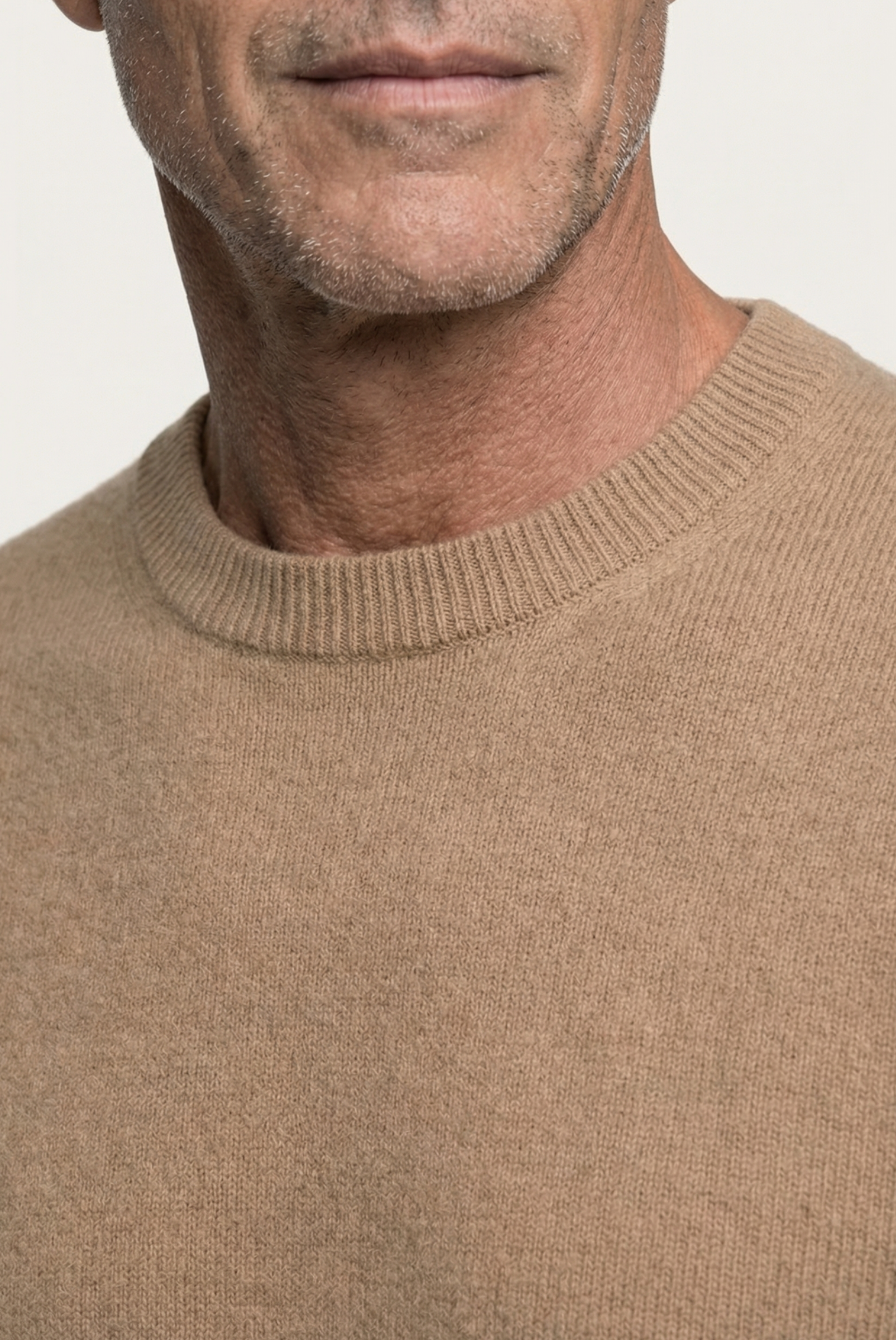 Camel  Kaschmir-Pullover mit Rundhalsausschnitt 