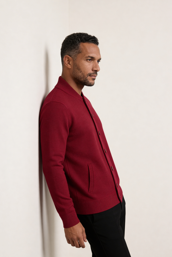 Rote Kaschmir- Strickjacke