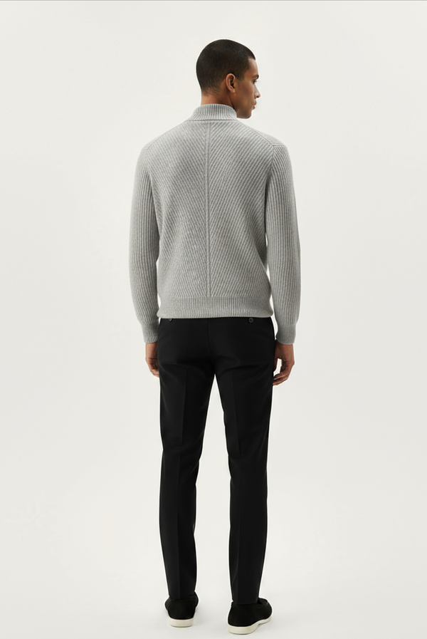 سترة كشمير رمادية محبوكة بخطوط بارزة