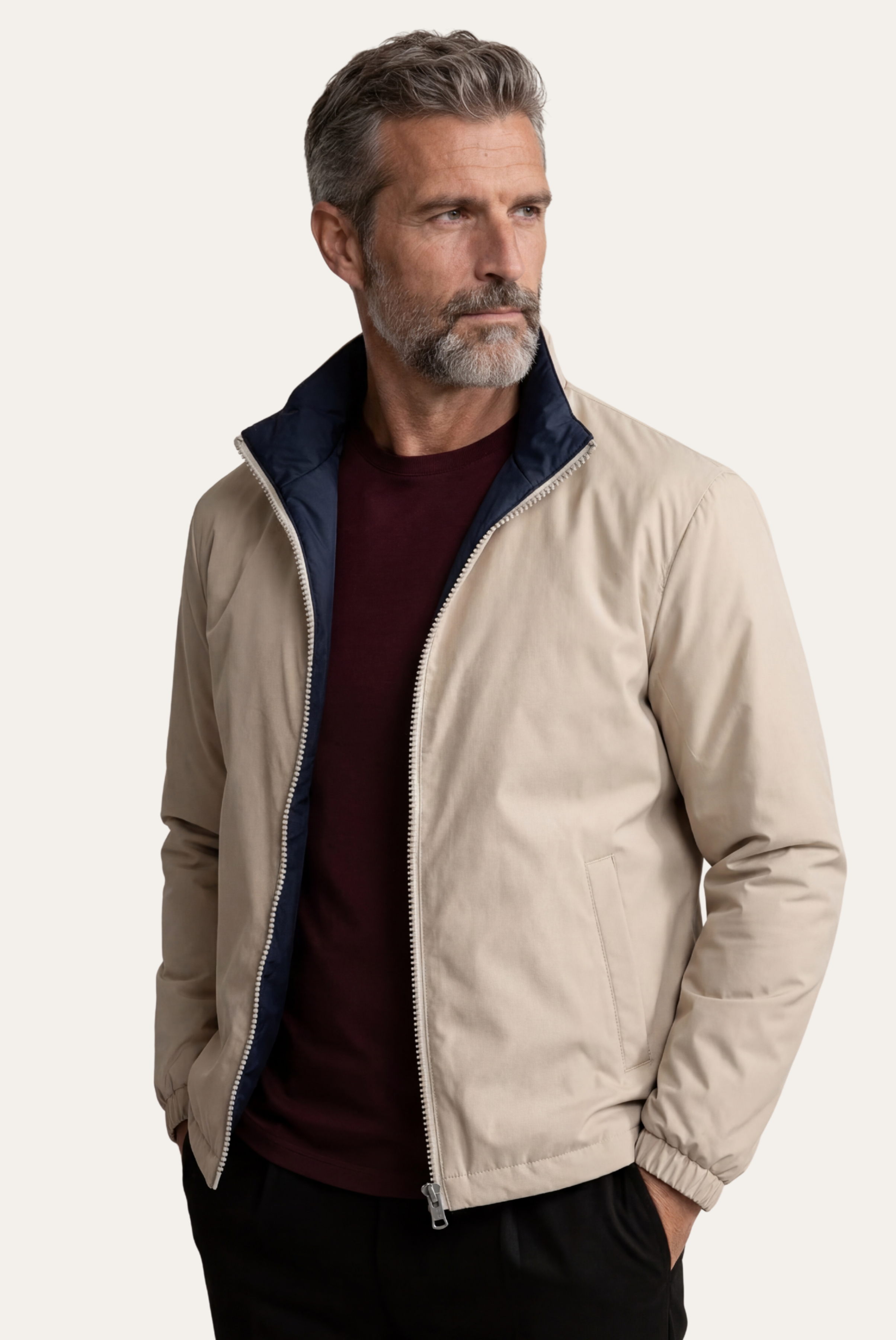 Blauer Windbreaker